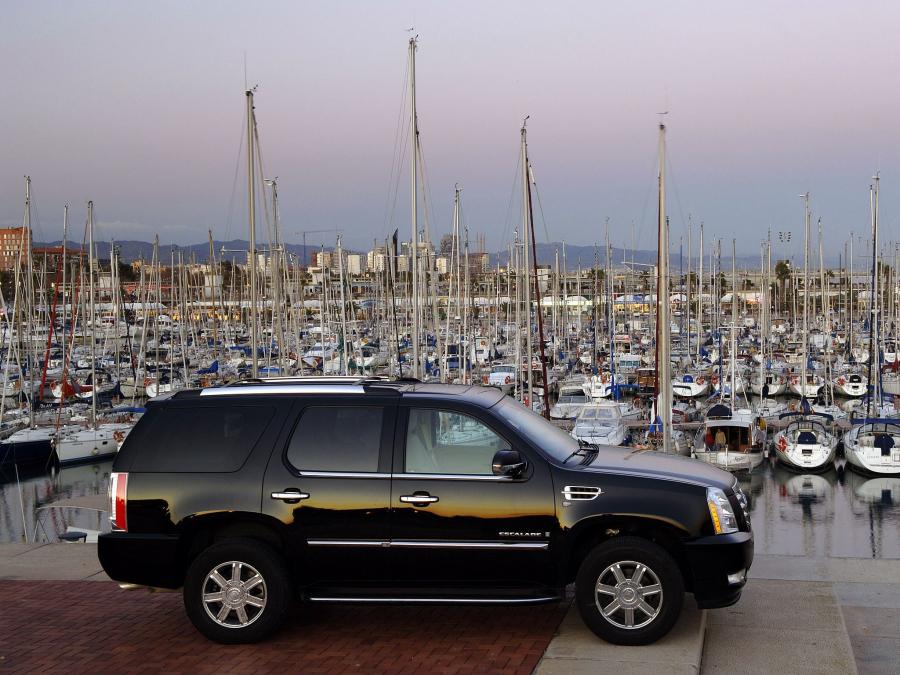  Cadillac Escalade 2006 года  (EU) (фото 9 из 13)